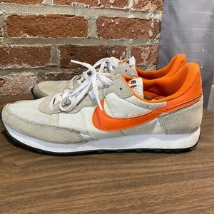 Nike challenger OG light bone sneakers